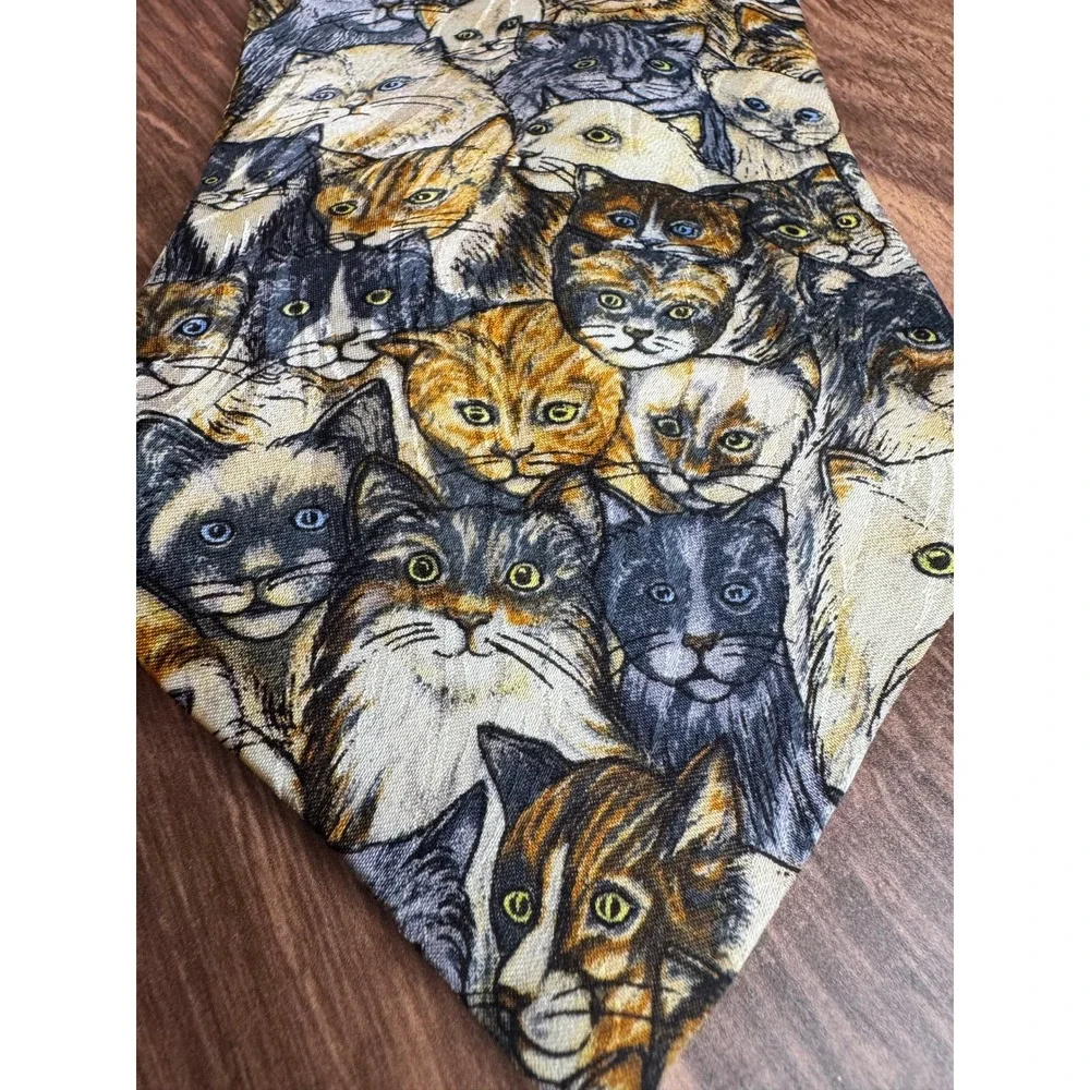 Museum‎ Artifacts All Silk Cats Tie Vintage Whimsical Cat Print